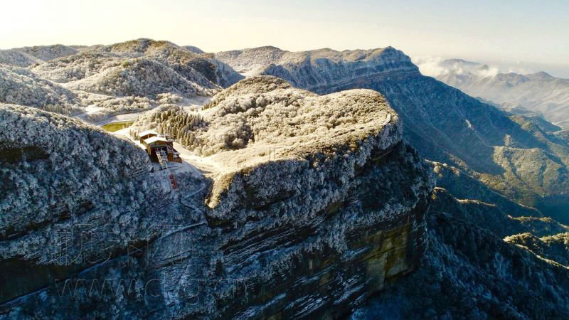 【渝情渝景　图文】雪后阳光照耀 金佛山景色美翻天