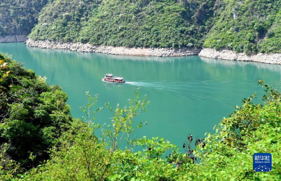 【城市远洋带图】重庆巫山：一江碧水 两岸青山