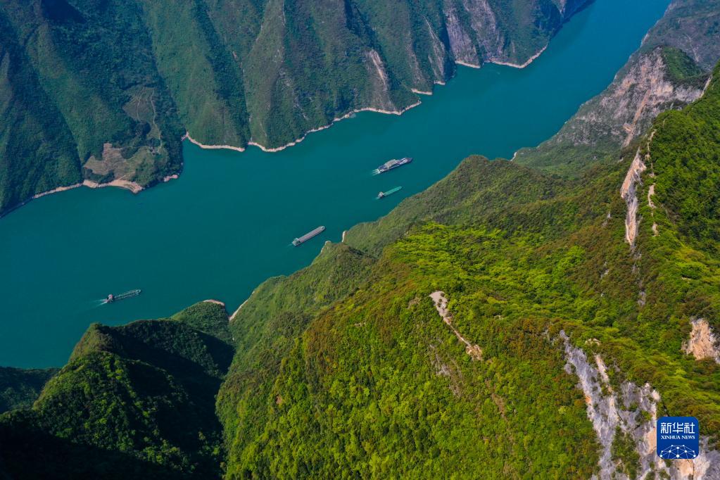 【城市远洋】重庆：长江三峡第一峡水清岸美