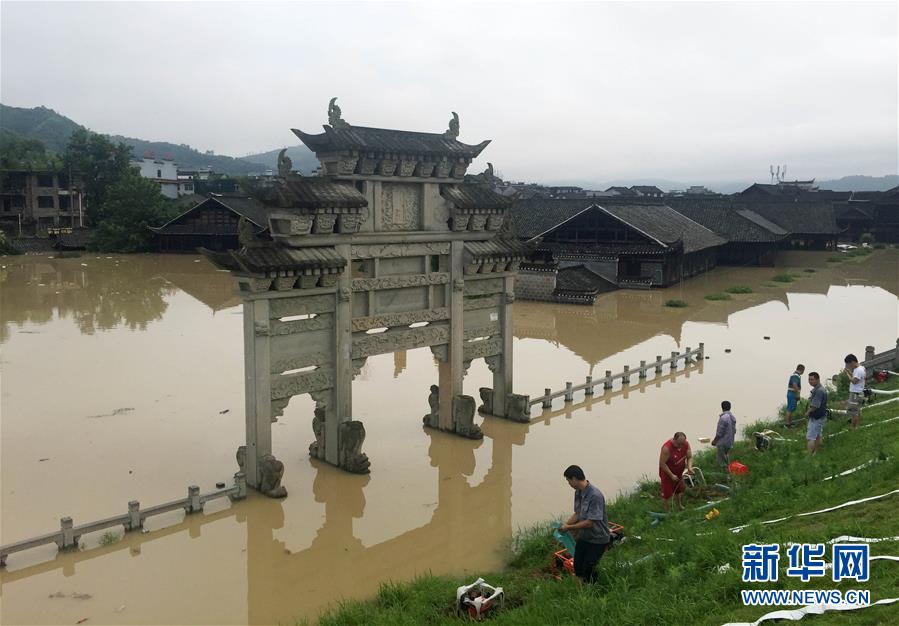 南方暴雨致灾情严重