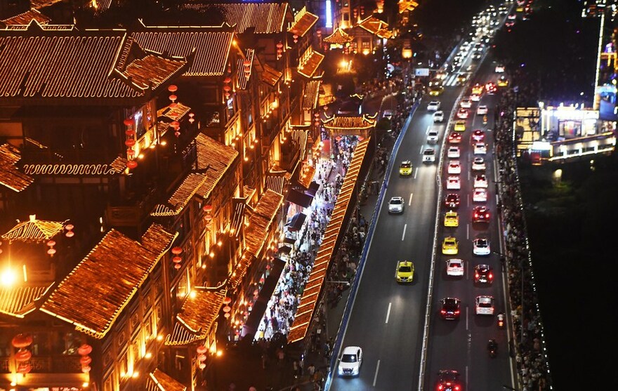 A German's "love and bread" in SW China's Chongqing_fororder_1