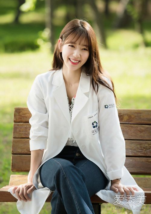 朴信惠《Doctors》开播 剧中美搭抢先看