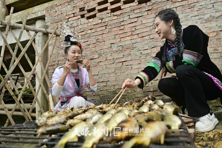 黔东南从江：侗族同胞“云上”欢度谷雨节