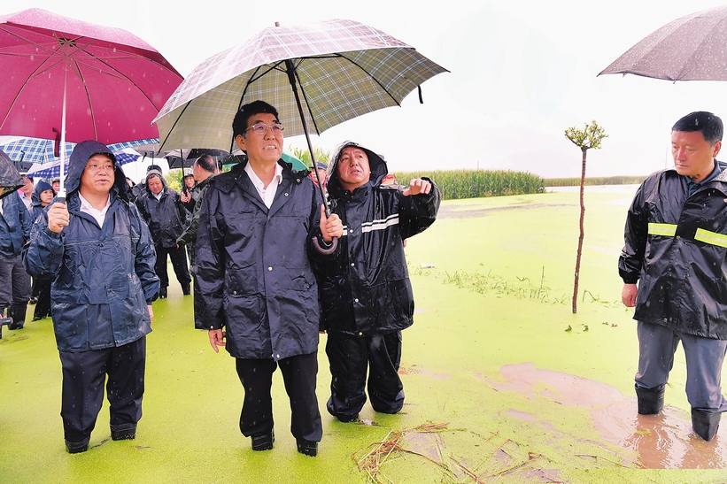 巴音朝鲁：坚决把保障群众生命安全放在首位 众志成城打赢防汛抗灾这场硬仗