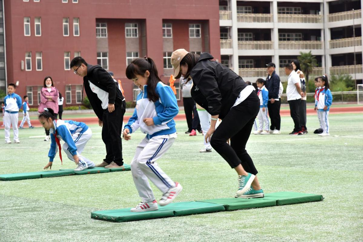 全民运动，幸福高新！“来家门口的共享运动场地来放松身心