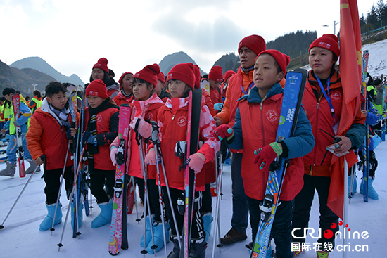 （焦点图/市州）10支运动队六盘水角逐全国高山滑雪赛