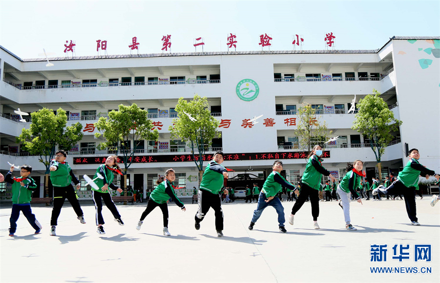 洛阳汝阳：学习航空知识 放飞科技梦想