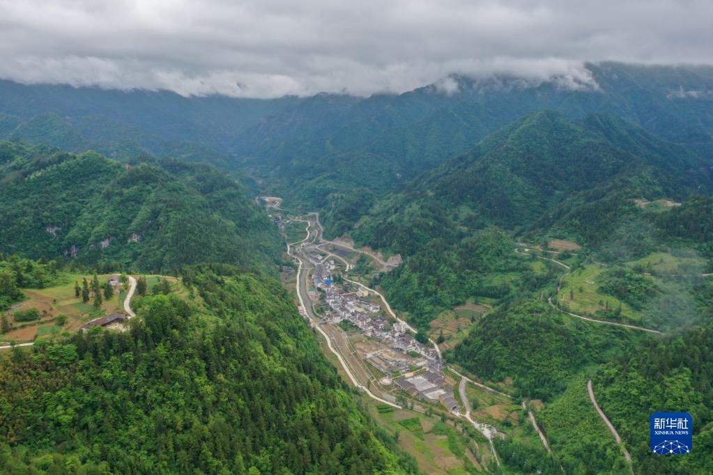 农文旅融合铺就高山土家小镇致富路