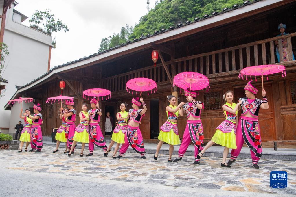 农文旅融合铺就高山土家小镇致富路