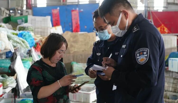 （原创）沧州市黄骅警方：发放警民“联系卡”，奏响平安“和谐曲”_fororder_2