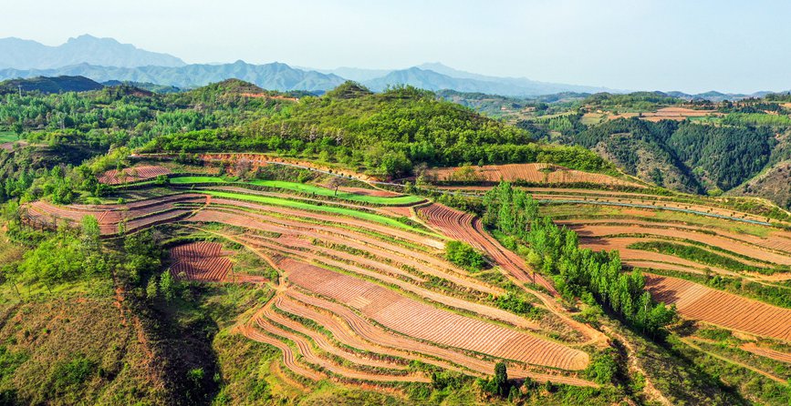 洛阳洛宁：山村风光如诗画