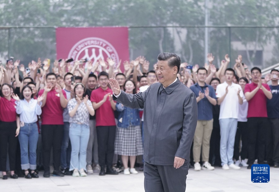 独家视频丨习近平在中国人民大学考察时强调 坚持党的领导传承红色基因扎根中国大地 走出一条建设中国特色世界一流大学新路_fororder_9