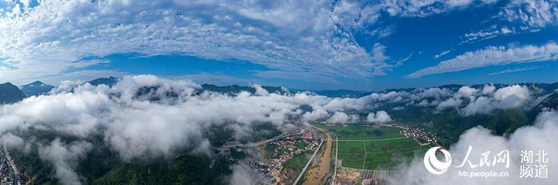 湖北保康：乡村新雨后