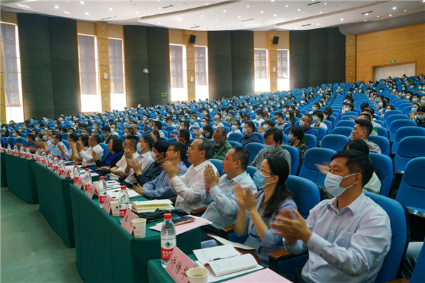 中国桥梁发展与创新学术报告会在湖北经济学院召开_fororder_图片2