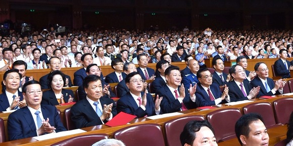 习近平等观看庆祝中国共产党成立95周年音乐会《信念永恒》