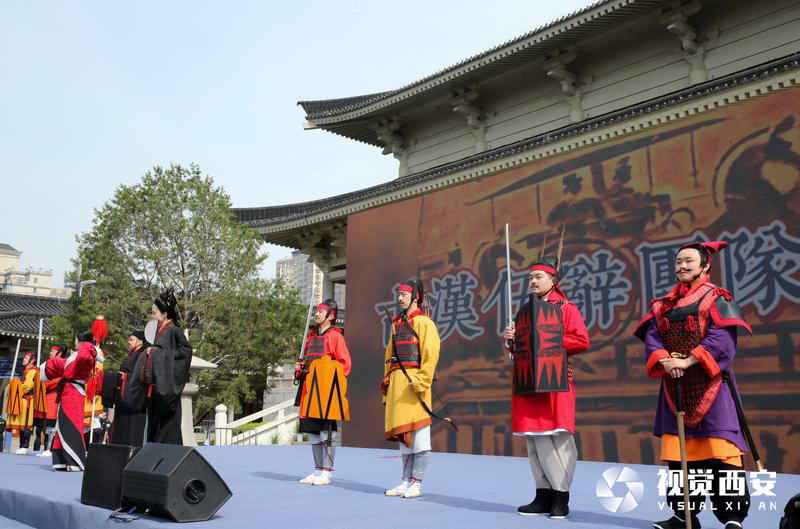 【中首 陕西 图】“大唐遗宝——何家村窖藏出土文物展”开幕 “形光色材”沉浸式体验重现大唐辉煌