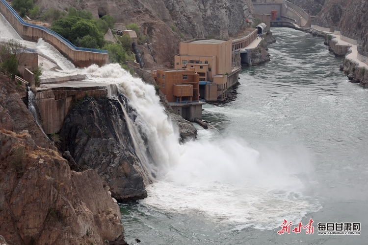 【要闻】刘家峡水电厂积极备战防汛_fororder_三峡大坝3