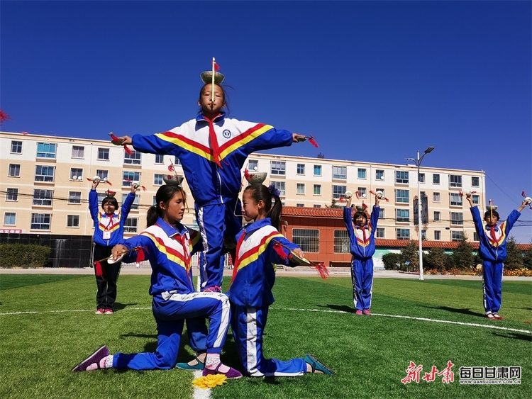 非遗舞蹈校园“绽放” 民乐县民联镇小学创新开展课外活动_fororder_学校1