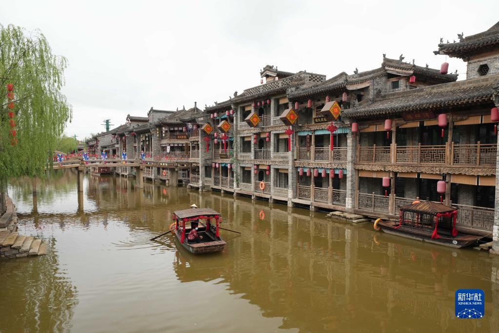 石家庄鹿泉：龙泉古镇雨后景色怡人