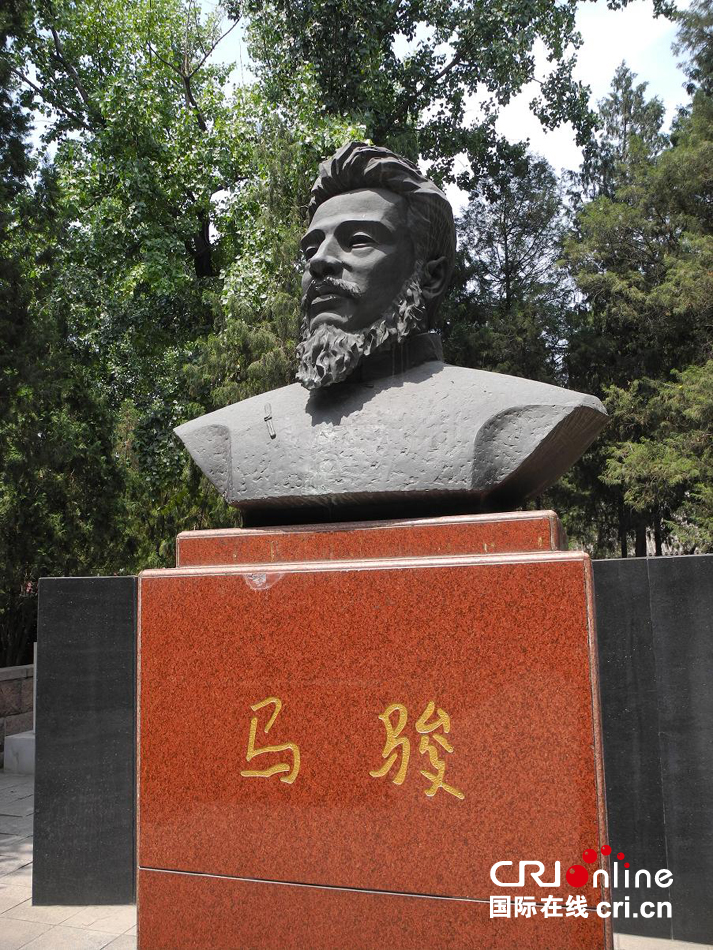 瞻仰先烈:马骏烈士墓