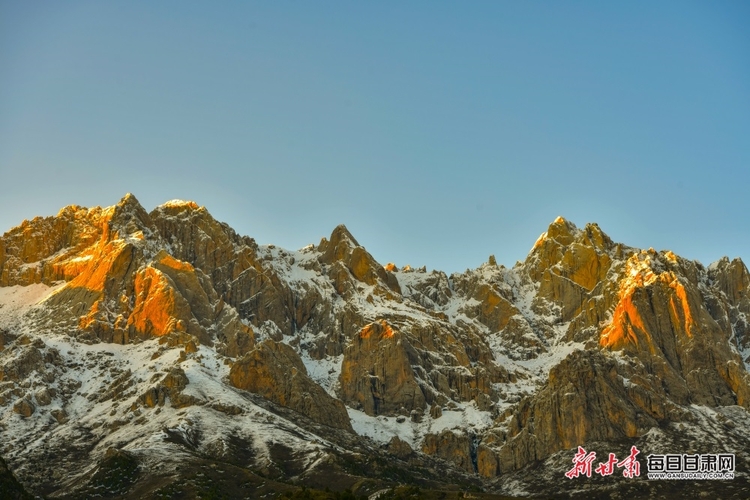 初夏 在马牙雪山遇见冬日美景_fororder_初夏3