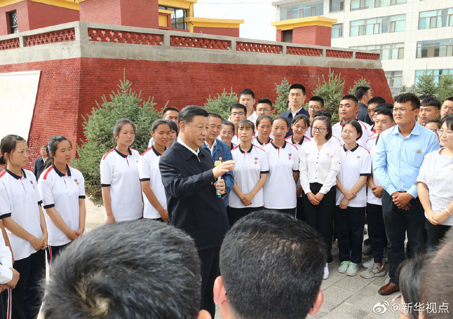 习近平考察山丹培黎学校和山丹马场