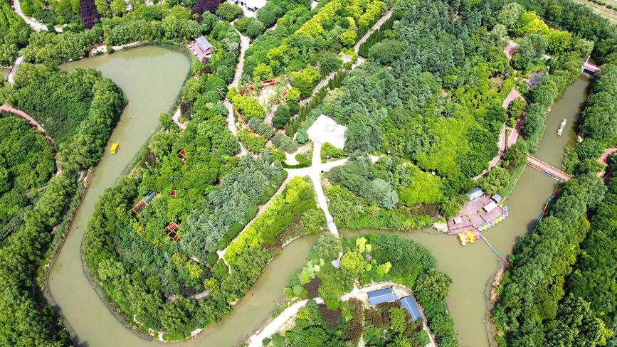 河南洛阳：厚植生态底色 乐享城市游园