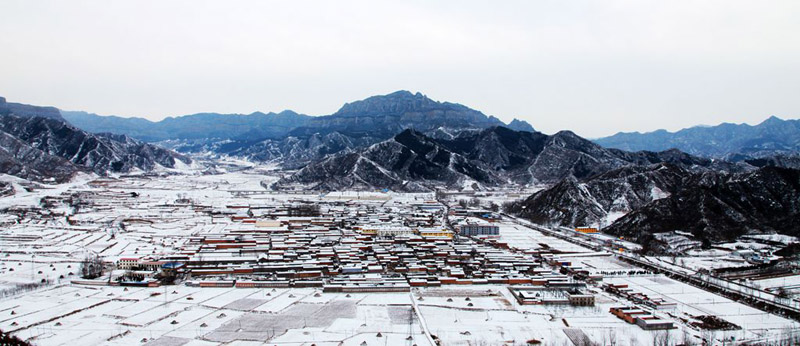 山西盂县：雪后银装素裹美景如诗如画