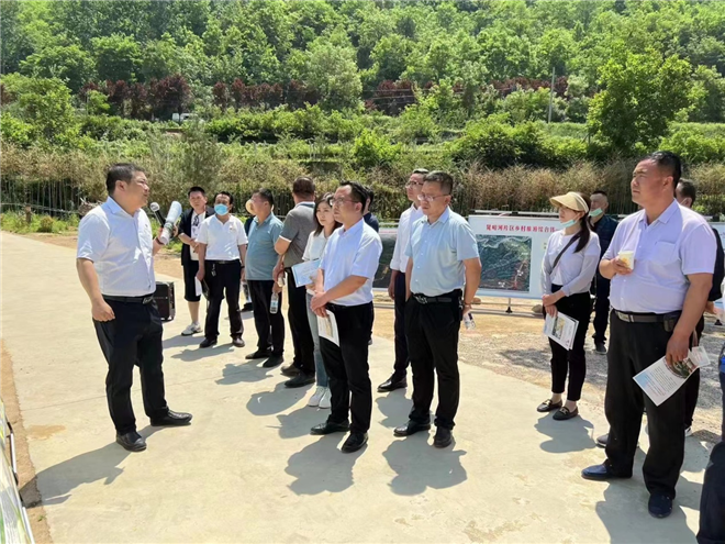 宝鸡渭滨区召开“万企兴万村”行动推进会_fororder_图片1_副本1