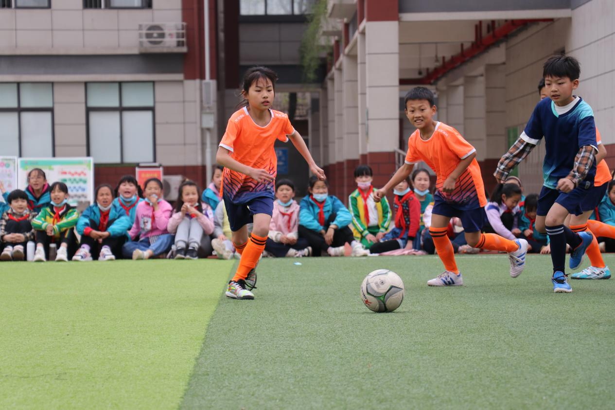 西安国际港务区新筑中心小学入选市足球后备人才基地_fororder_图片6