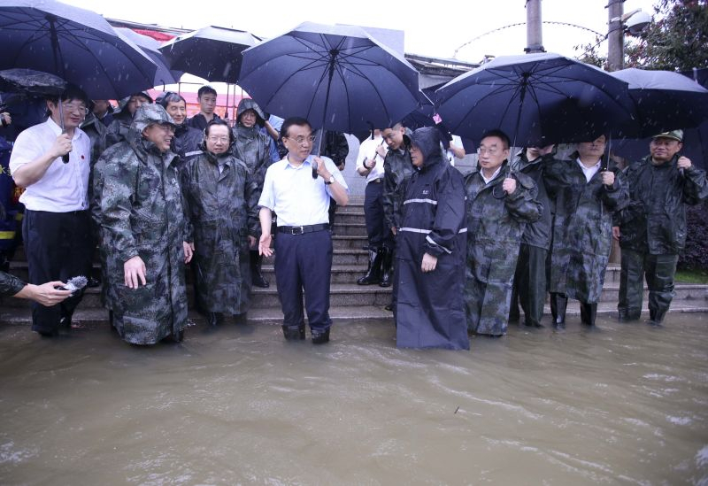 李克强考察长江淮河流域防汛抗洪和抢险救灾工作