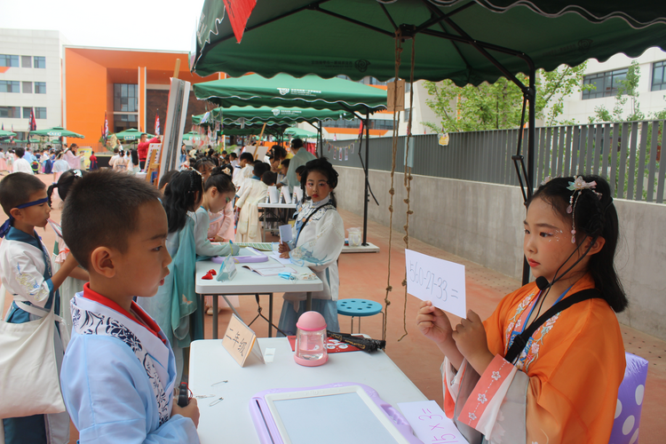 西安高新区第三十一小学：国潮31古风市集带领师生沉浸式感受传统文化的魅力_fororder_图片7