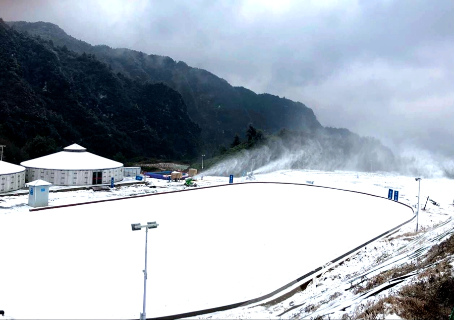 【渝情渝景】冬季到万盛冰雪世界里肆意撒欢