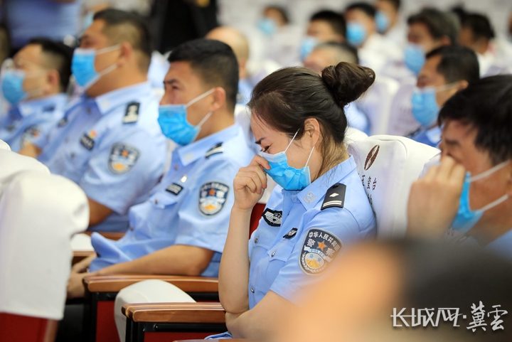 沧州市举行刘亚斌同志先进事迹报告会