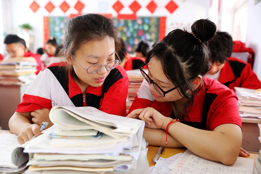 河南学子冲刺高考 信心满满