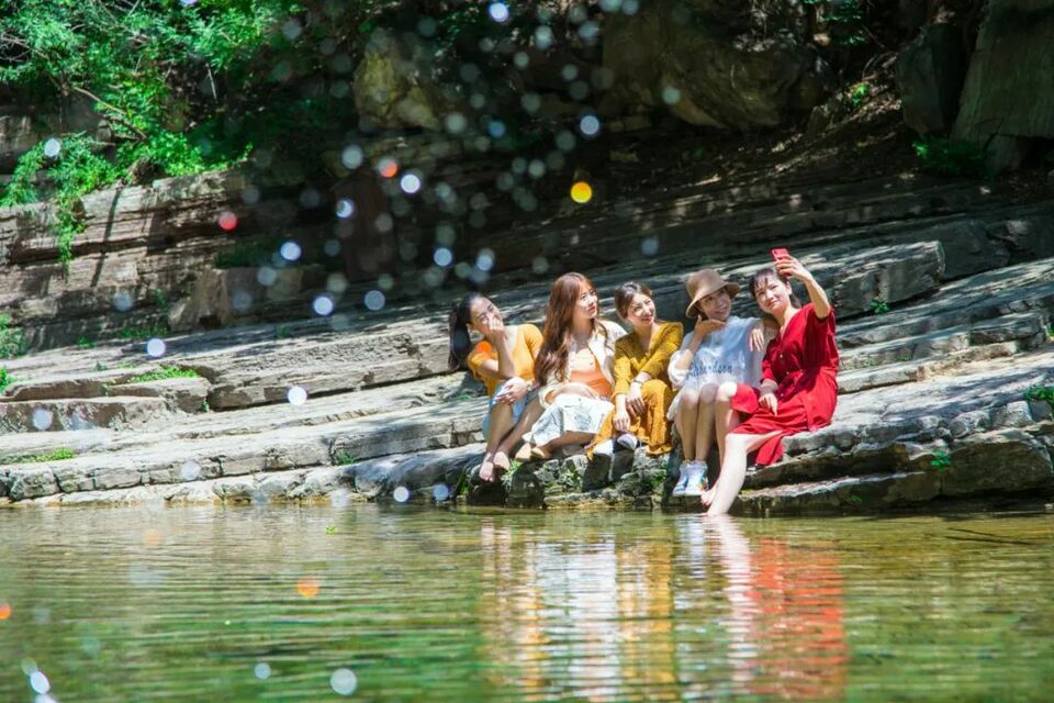 【客户端转发】免门票！免夜游！免露营！云台山景区推出“00后”专属福利