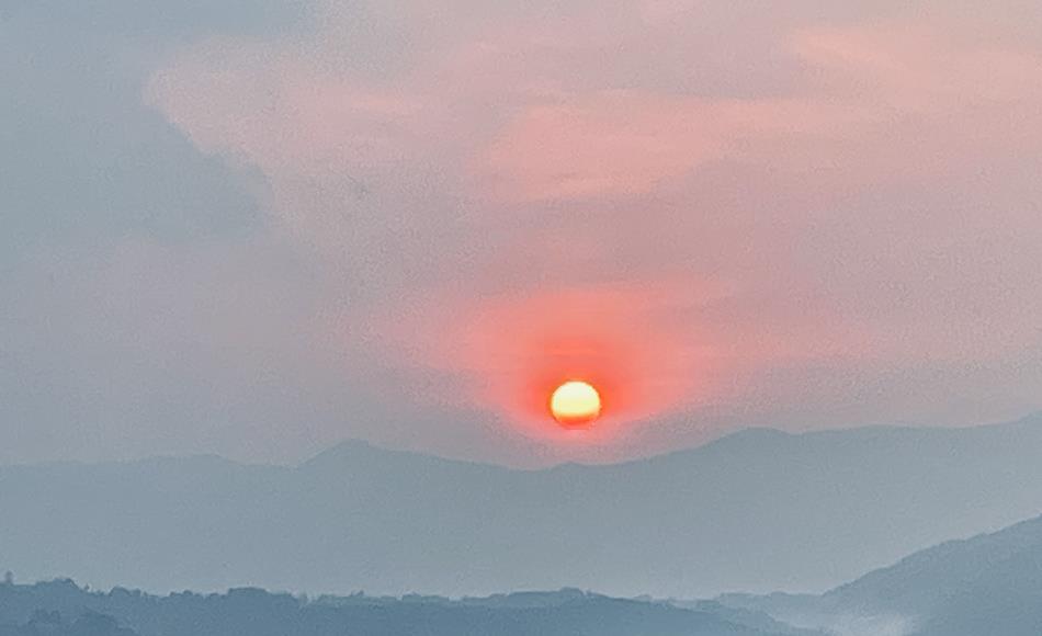 保山市龙陵县龙江湖：渔舟唱晚夕阳醉 落日余晖映彩霞_fororder_03