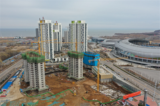 项目为王 实干为要 葫芦岛市按下高质量发展“加速键”_fororder_建设中的葫芦岛碧桂园星澜时代项目 供图 葫芦岛市委宣传部