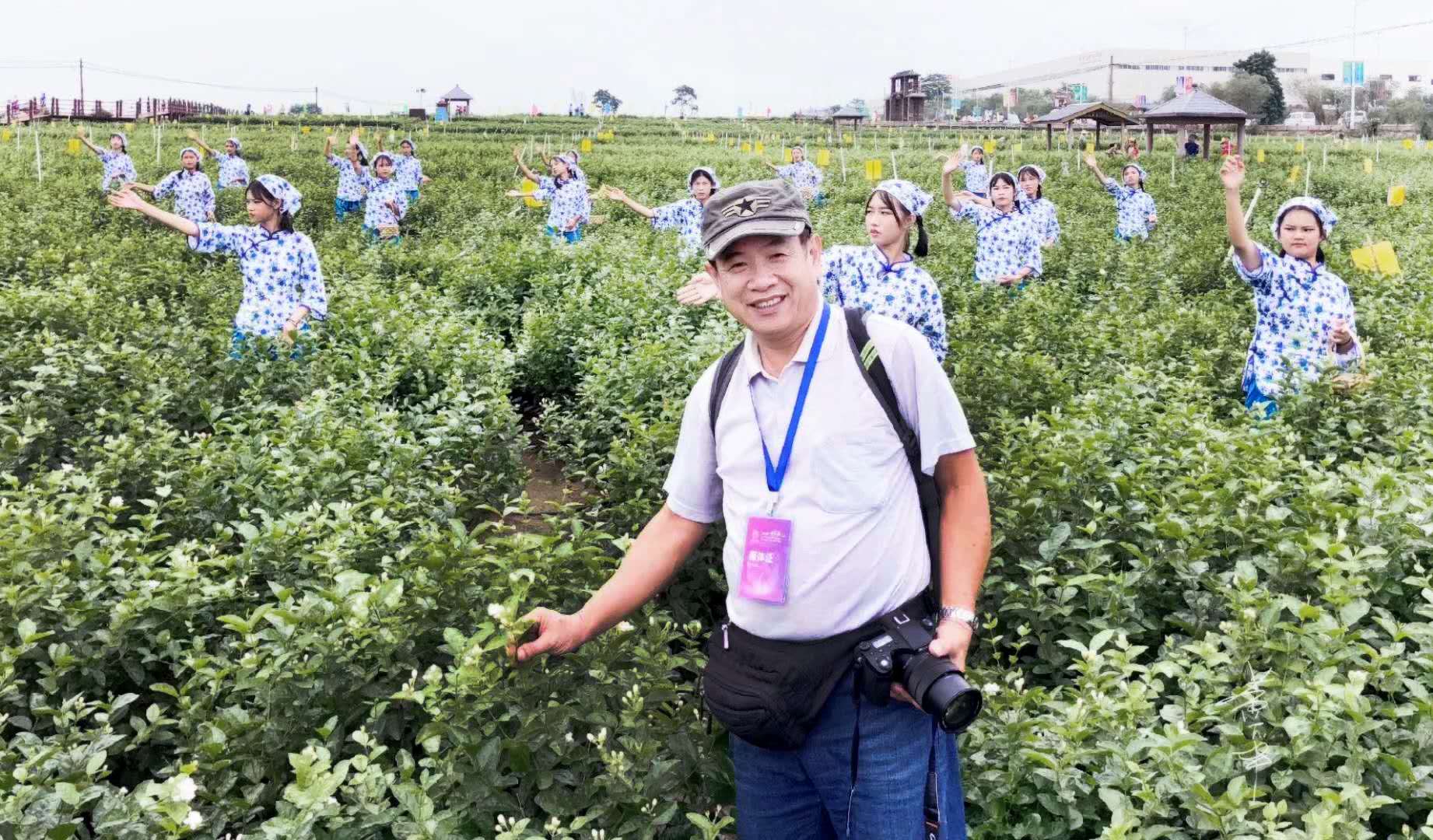 （有修改）【A】【广西好网民】“旅游大V”黄亦华：行走摄影40余载 许多网友因他爱上广西