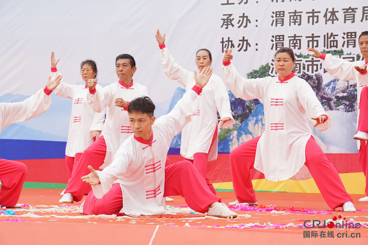 “发展体育运动 增强人民体质”题词70周年渭南市全民健身主题活动启动_fororder_DSC02043