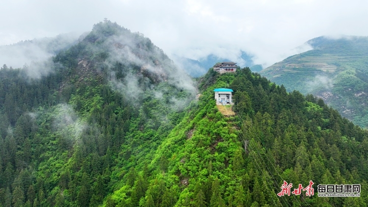 【焦点图】兰州：群山逶迤 云海苍茫 雨后兴隆山如仙境_fororder_4