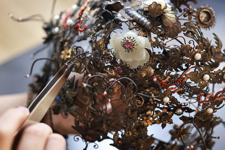 Filigree Mosaic Craftsman in Southwest China's Chongqing