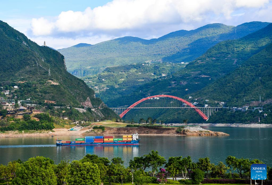 Scenery of Wushan section of Yangtze River in Chongqing