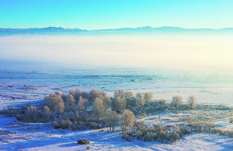 阿勒泰发展冬季全域旅游 冰天雪地也是金山银山