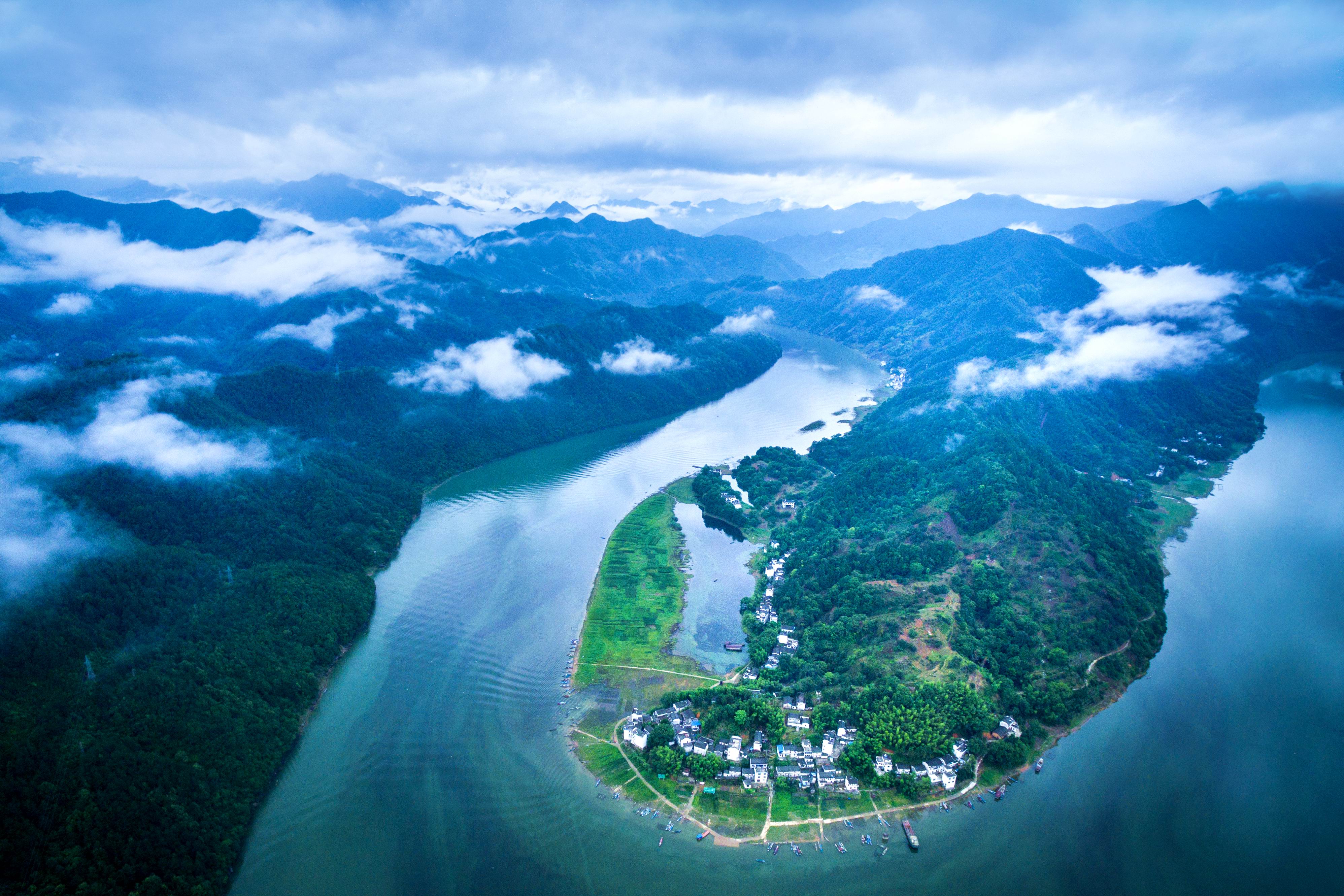 黄山市委书记凌云谈旅游：与趋势为友就将赢得未来