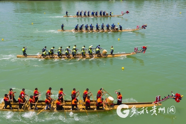 （中首）2022年“水韵贵州”佛黔文化旅游周暨施秉独木龙舟节闭幕