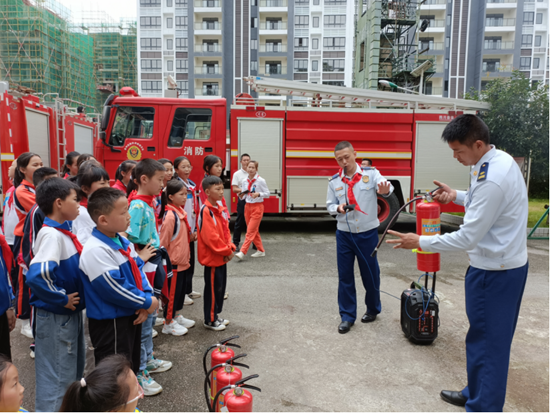 （供稿）安顺紫云“红领巾相约火焰蓝，争做消防宣传员”活动正式启动_fororder_0a7a004b51bea0c394b98c12113bcd5