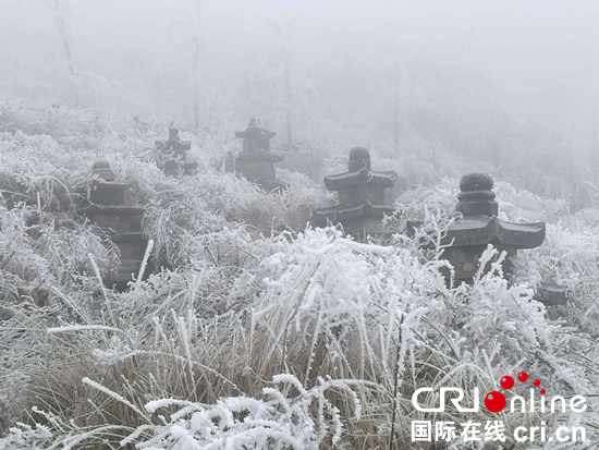 图片默认标题_fororder_贵州贵定阳宝山雪景