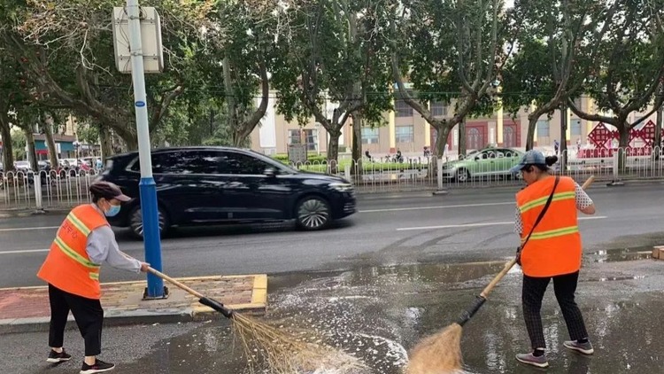 （原创）邯郸市丛台区城管局积极开展雨后城区环境整治_fororder_10