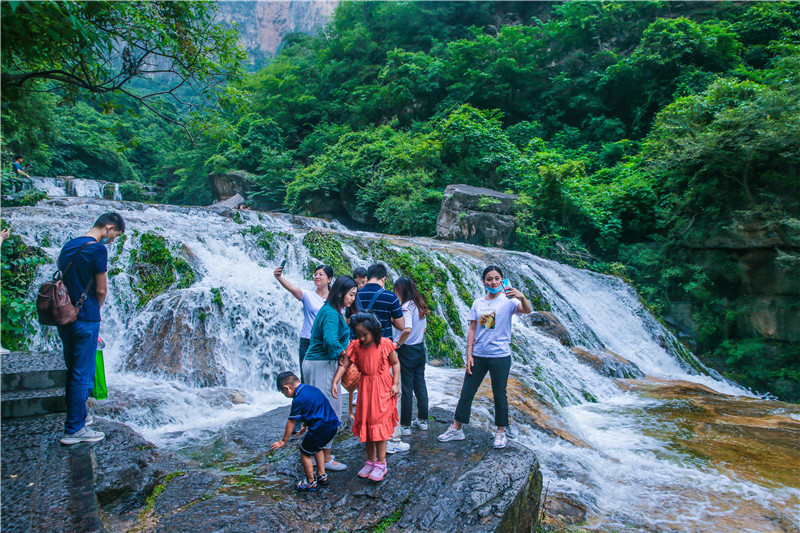 为期33天 焦作云台山景区对全国游客免门票_fororder_微信图片_20220628111505